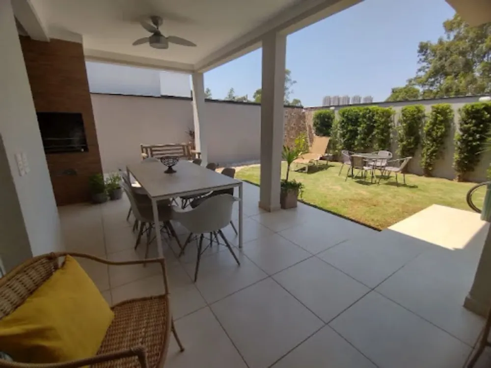 Sobrado, 3 quartos, 198 m² - Foto 1