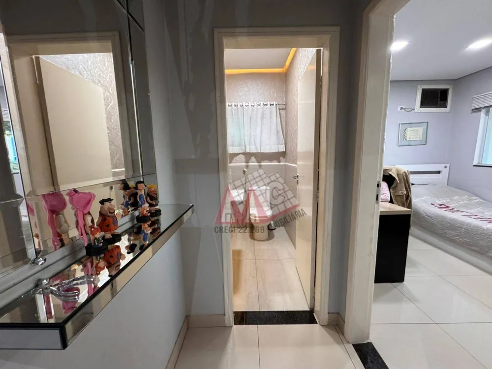 Sobrado, 3 quartos, 241 m² - Foto 8