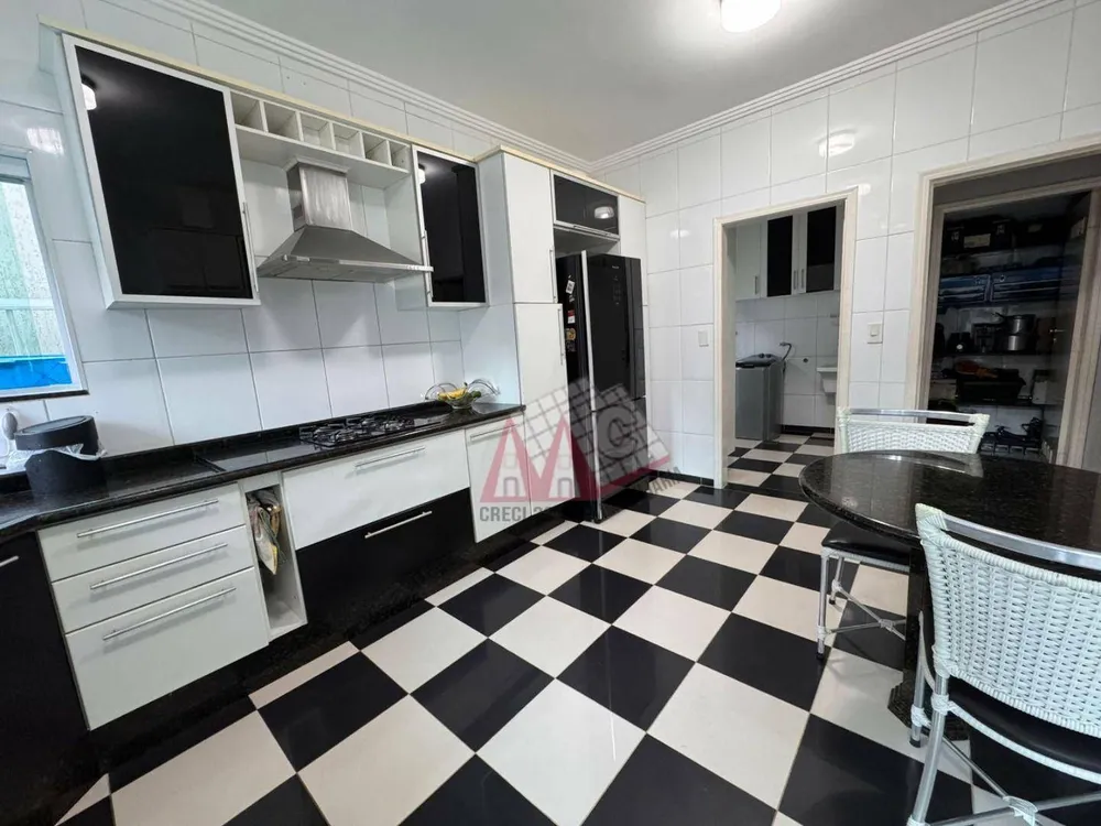 Sobrado, 3 quartos, 241 m² - Foto 6
