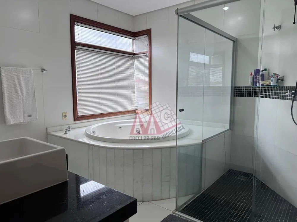 Sobrado, 3 quartos, 344 m² - Foto 8