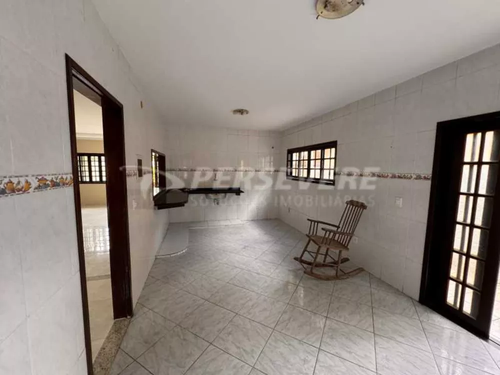 Casa, 3 quartos, 208 m² - Foto 1