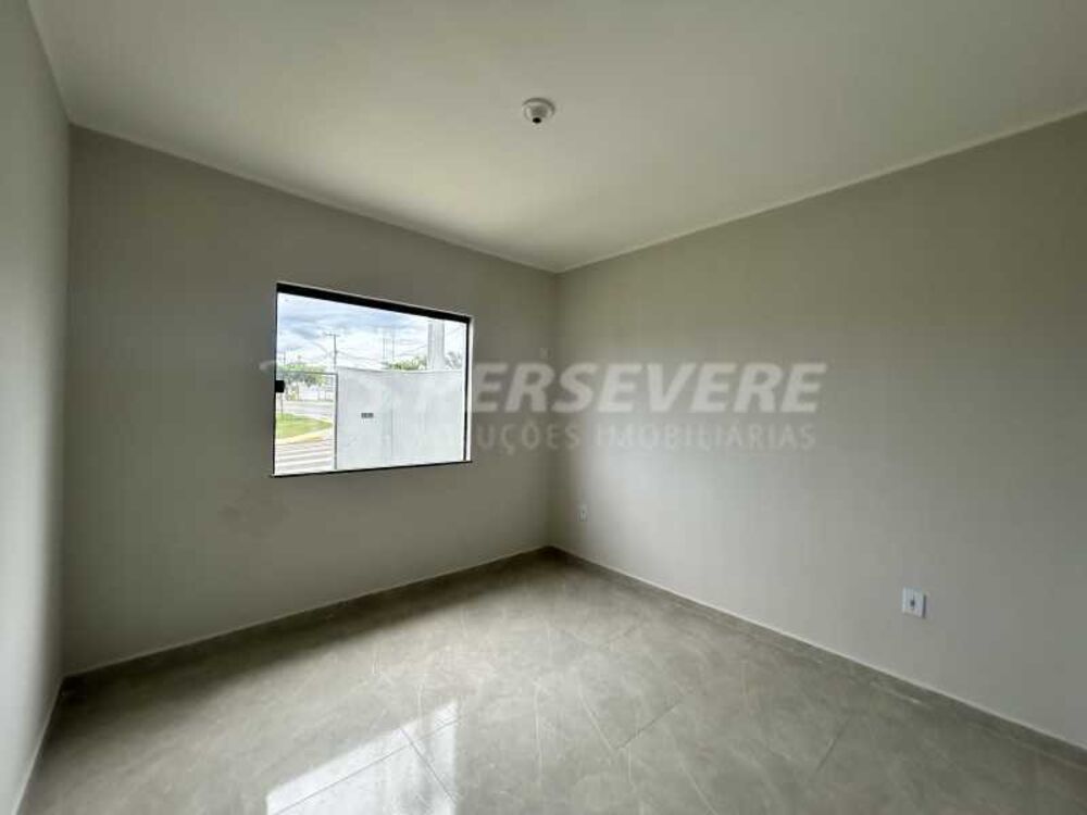 Casa à venda com 2 quartos, 70m² - Foto 5