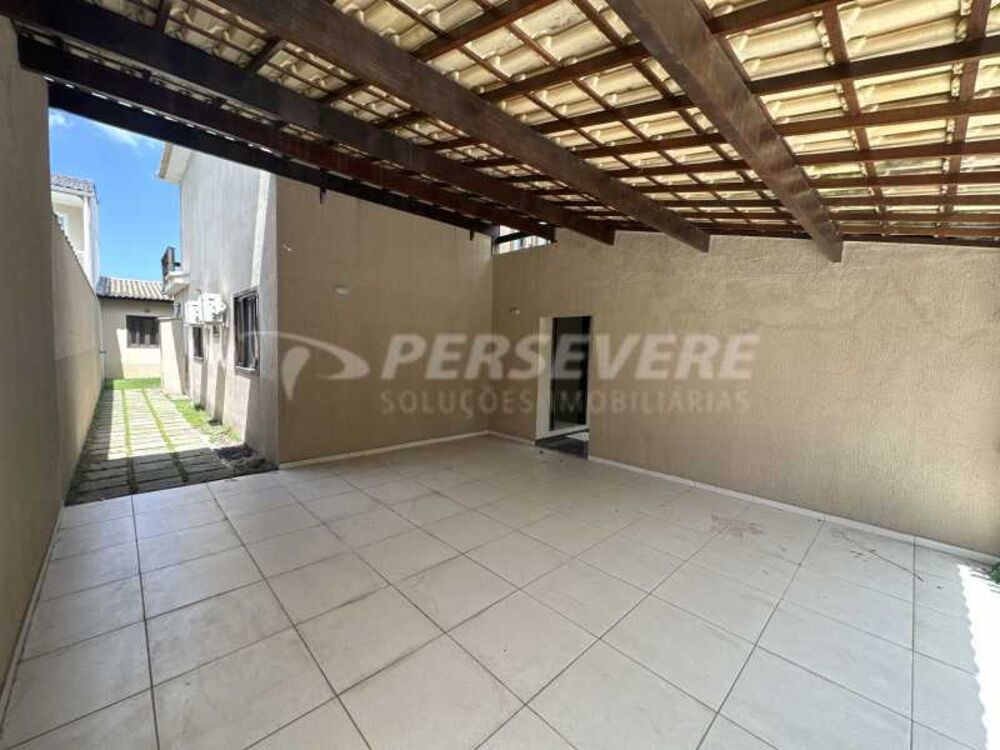 Casa de Condomínio à venda com 4 quartos, 220m² - Foto 1