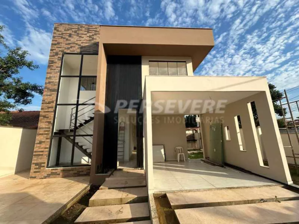 Casa à venda com 3 quartos, 110m² - Foto 1