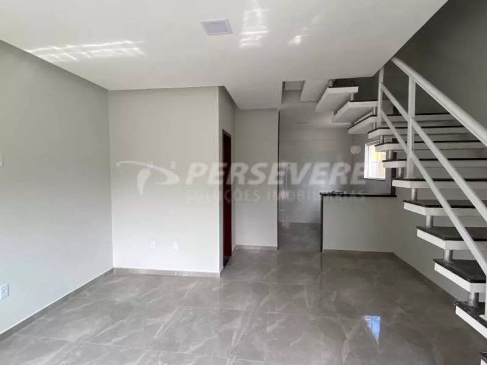 Casa, 2 quartos, 75 m² - Foto 2