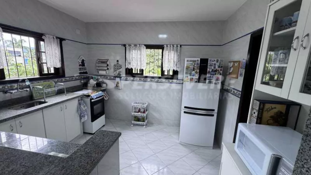 Casa, 4 quartos, 270 m² - Foto 7