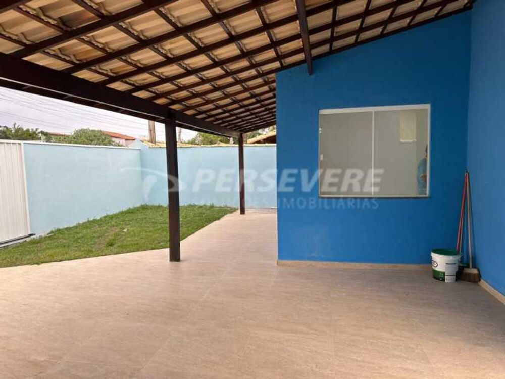 Casa à venda com 3 quartos, 132m² - Foto 1
