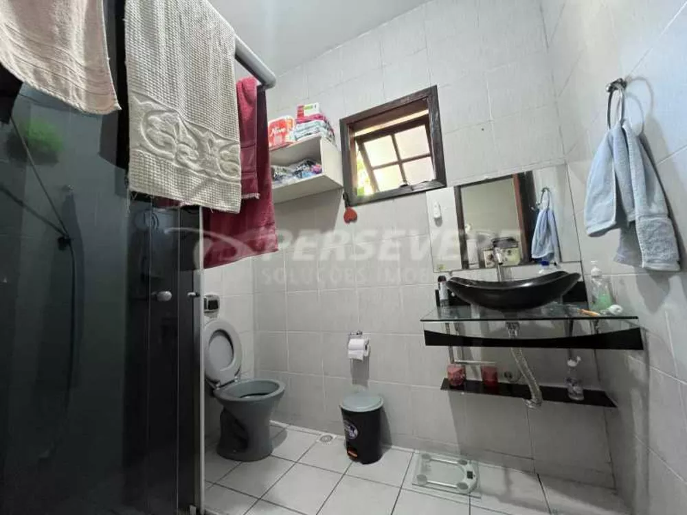 Casa, 4 quartos, 162 m² - Foto 2