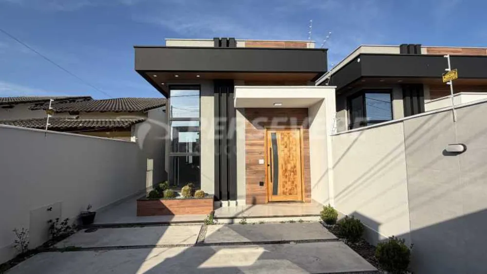 Casa, 3 quartos, 108 m² - Foto 1