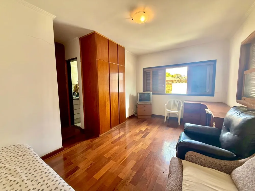 Casa, 4 quartos, 250 m² - Foto 12