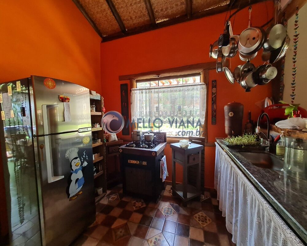 Chácara, 4 quartos, 2700 m² - Foto 1