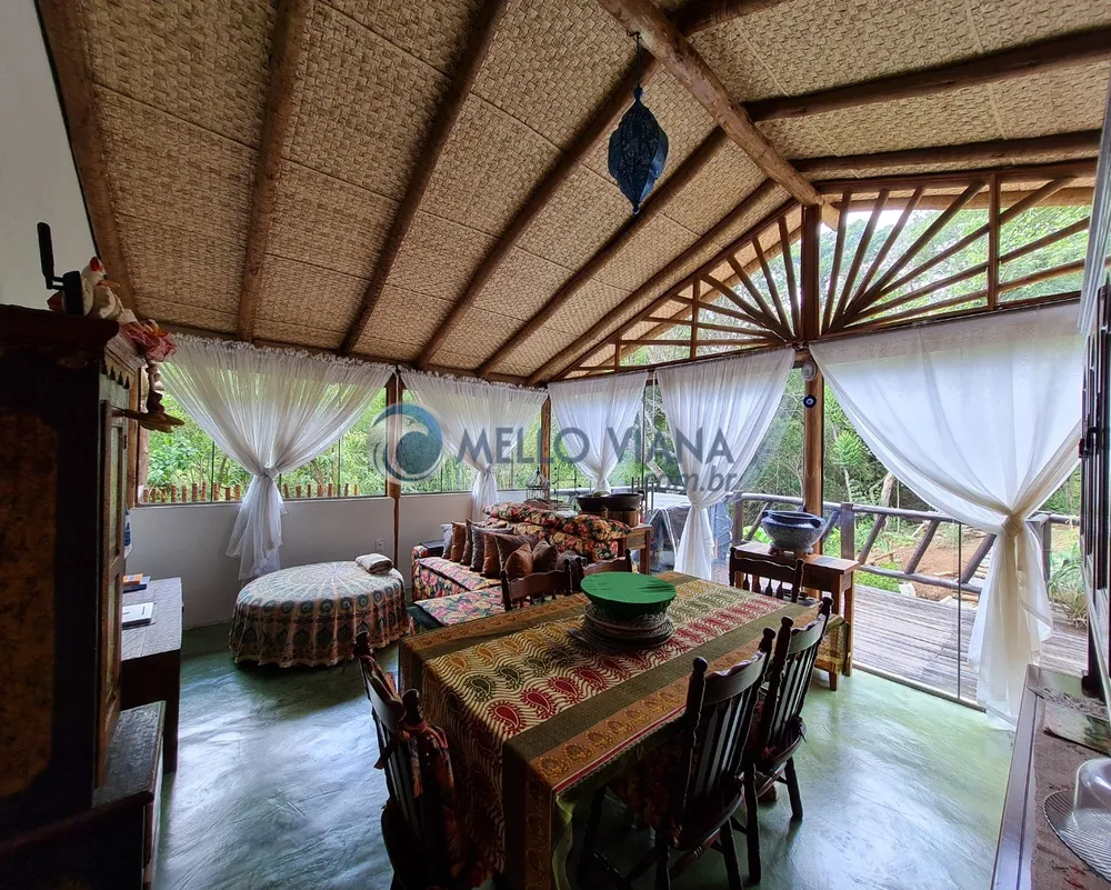 Chácara, 4 quartos, 2700 m² - Foto 1