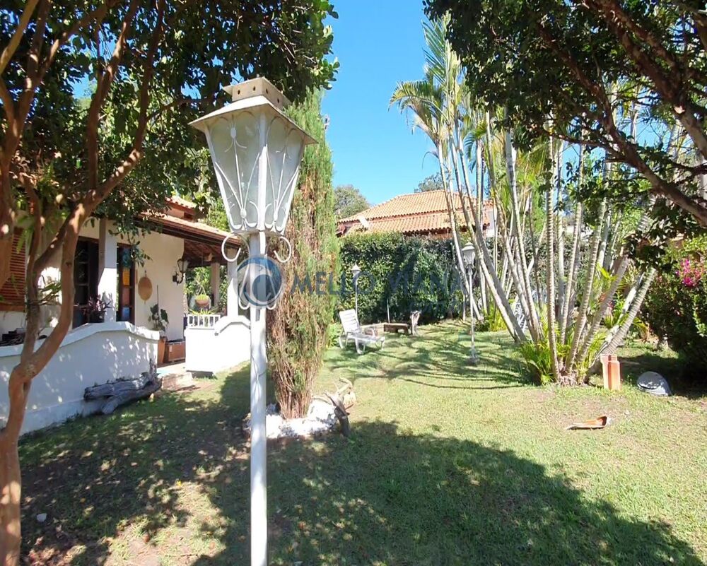 Casa à venda com 2 quartos, 177m² - Foto 1