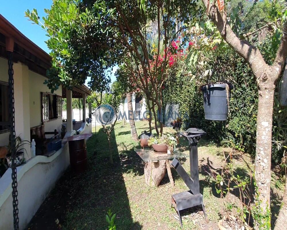 Casa à venda com 2 quartos, 177m² - Foto 4