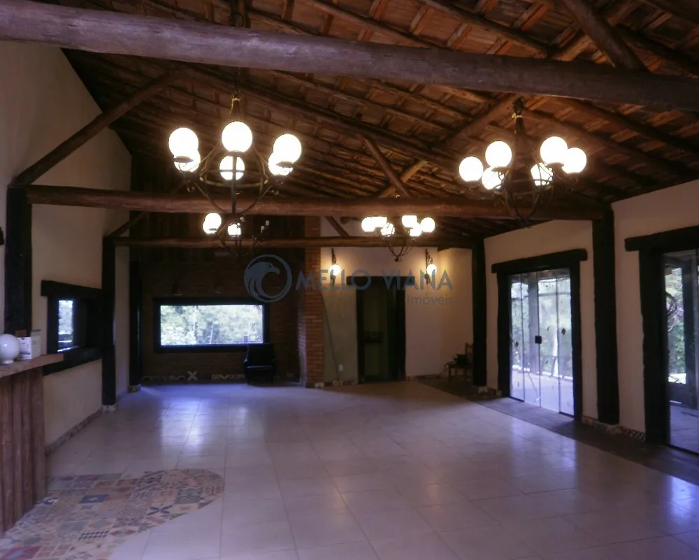 Prédio Inteiro - Foto 1
