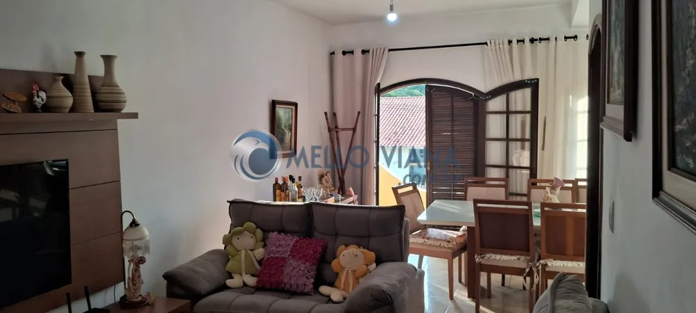 Casa, 4 quartos, 207 m² - Foto 2