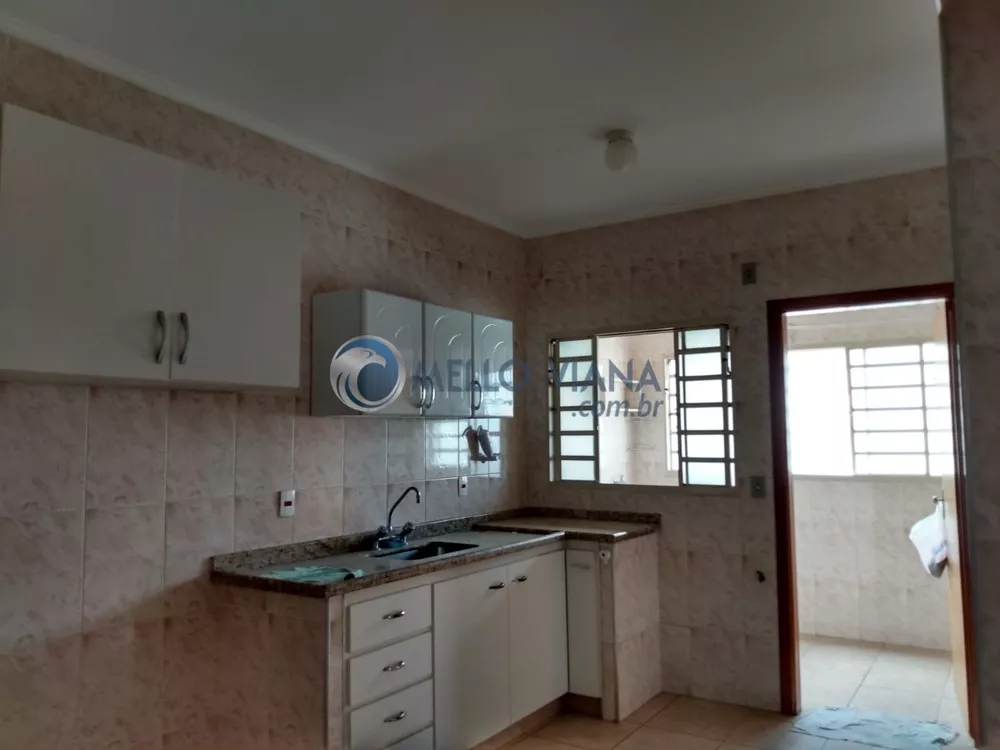 Apartamento à venda com 3 quartos, 94m² - Foto 1