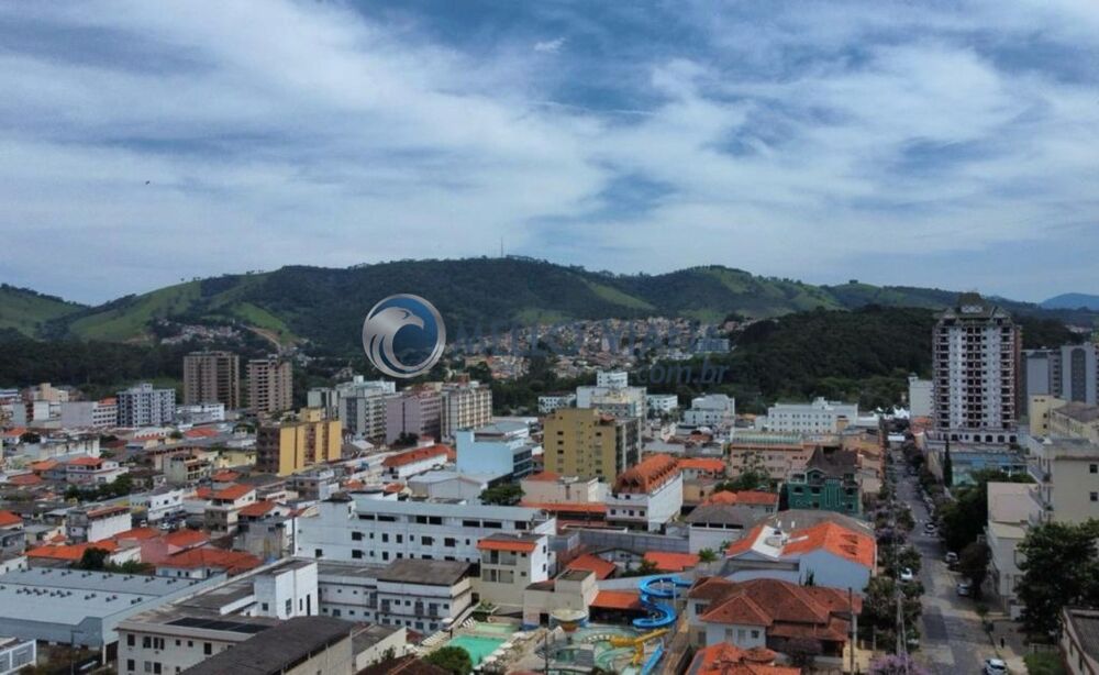Apartamento à venda com 2 quartos, 68m² - Foto 2