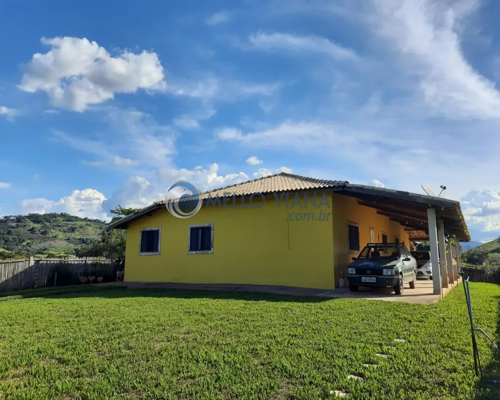 Fazenda à venda com 3 quartos, 3m² - Foto 1