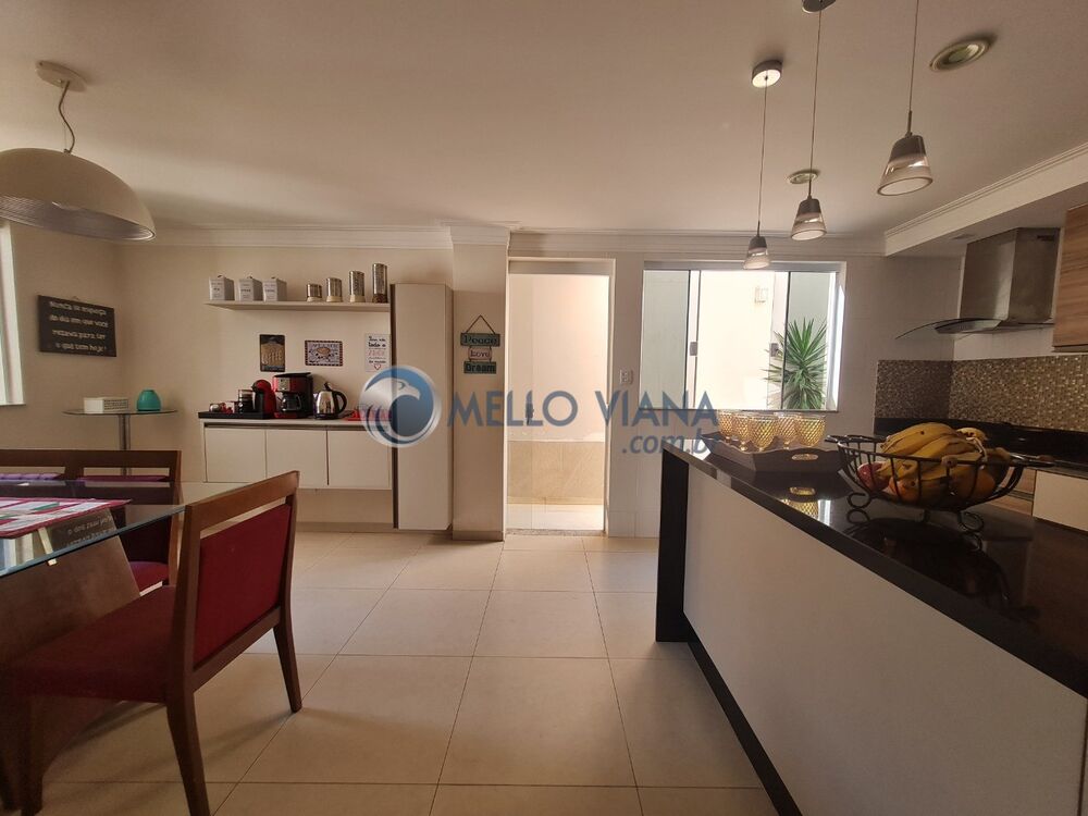 Casa à venda com 3 quartos, 365m² - Foto 6