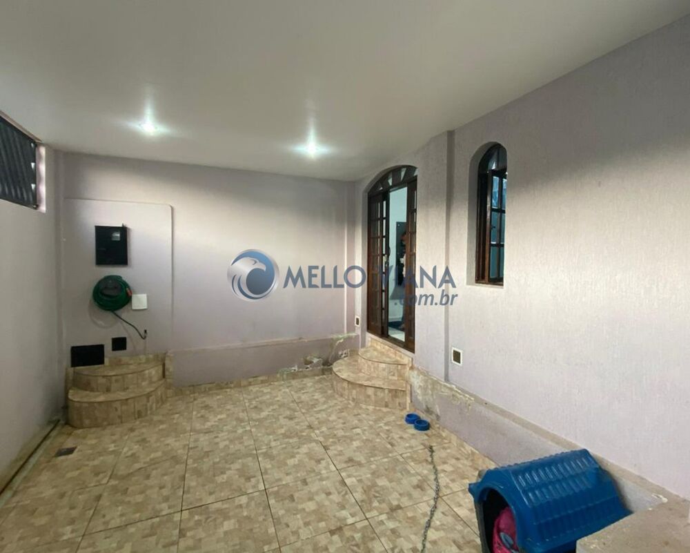 Casa à venda com 3 quartos, 120m² - Foto 2