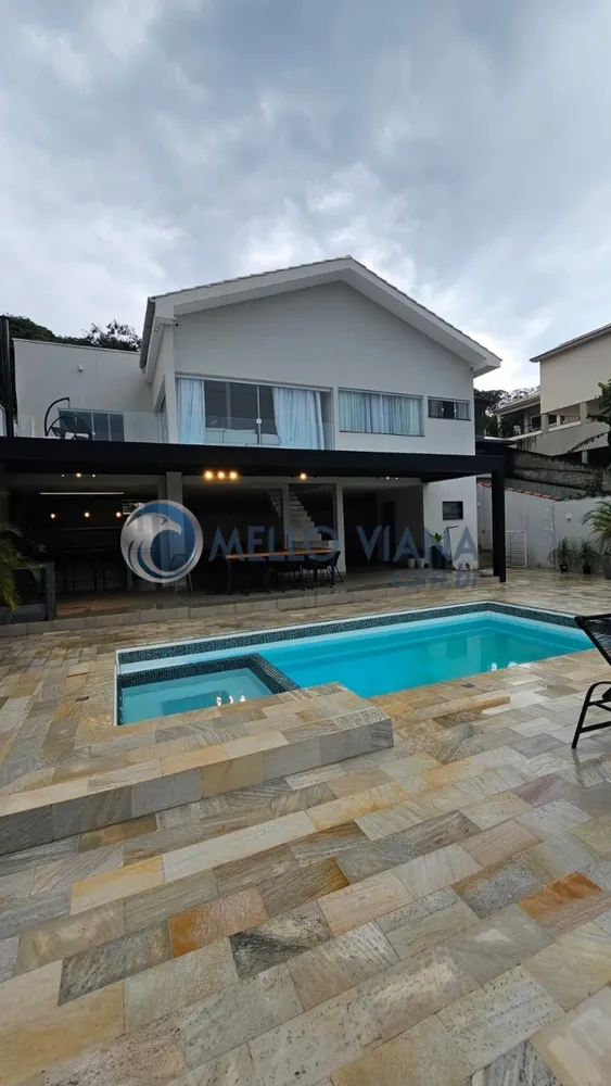 Casa, 3 quartos, 265 m² - Foto 1