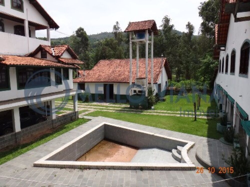 Sítio à venda com 6 quartos, 1000m² - Foto 2
