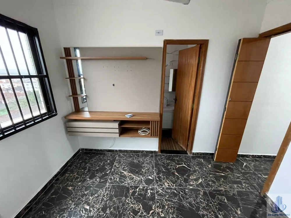 Apartamento à venda com 1 quarto, 32m² - Foto 2