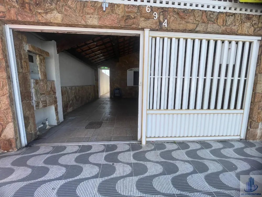 Casa, 3 quartos, 172 m² - Foto 1
