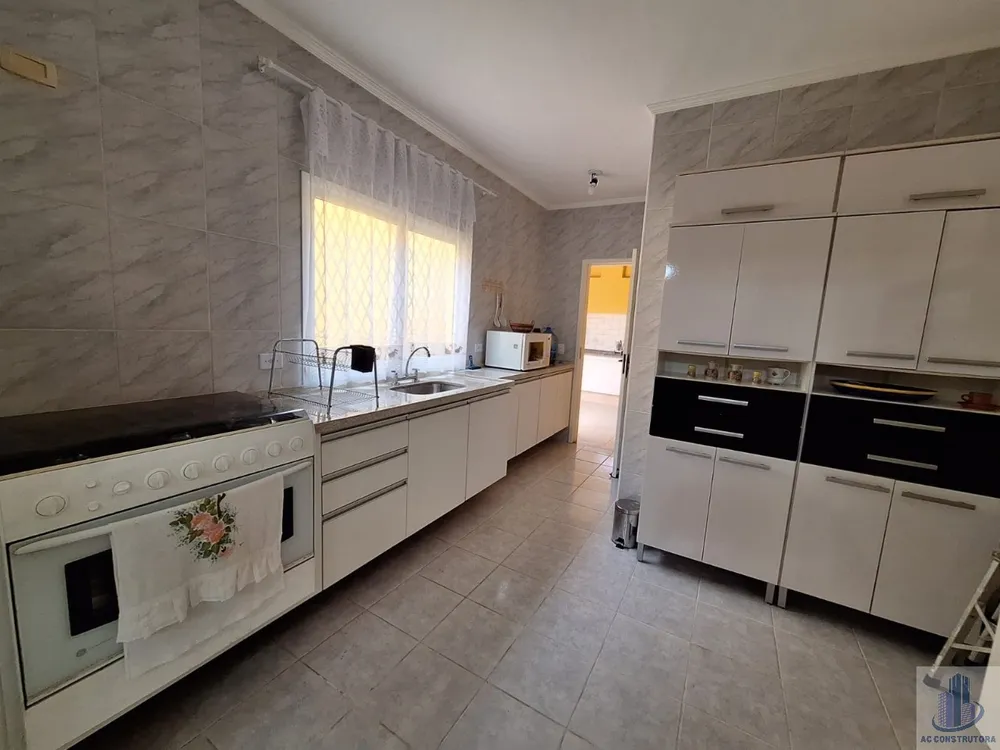 Casa, 3 quartos, 175 m² - Foto 1
