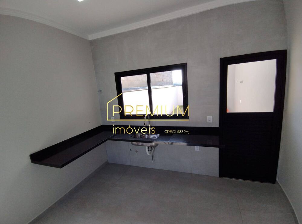 Casa à venda com 3 quartos, 86m² - Foto 2