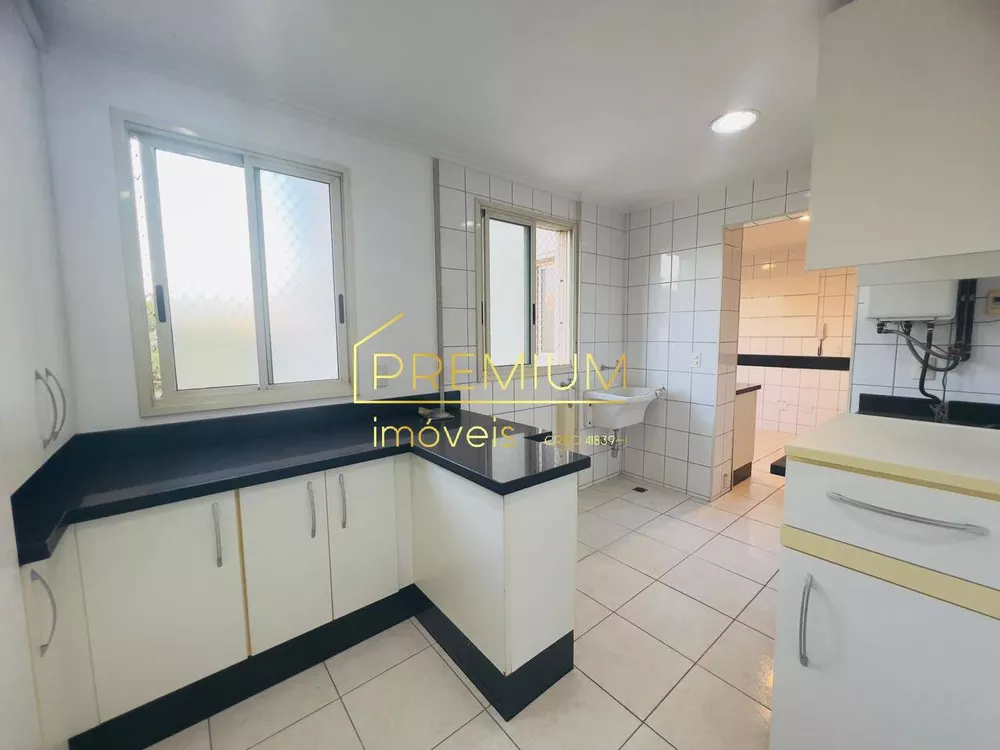 Apartamento à venda com 4 quartos, 157m² - Foto 4