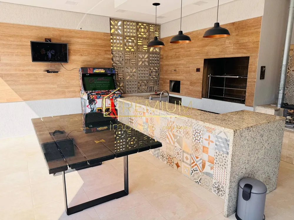 Casa, 4 quartos, 331 m² - Foto 1