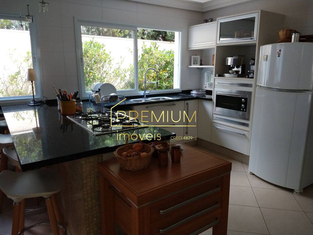 Casa à venda com 5 quartos, 388m² - Foto 5