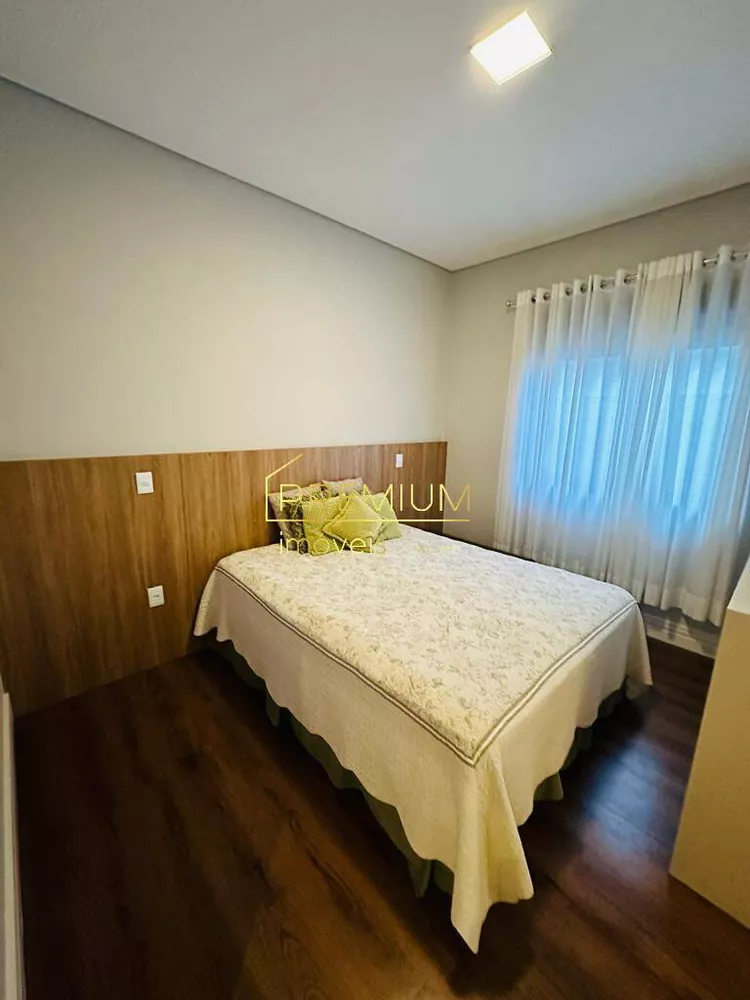 Casa à venda com 3 quartos, 270m² - Foto 4