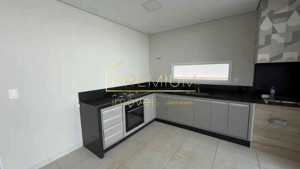 Casa, 4 quartos, 245 m² - Foto 1
