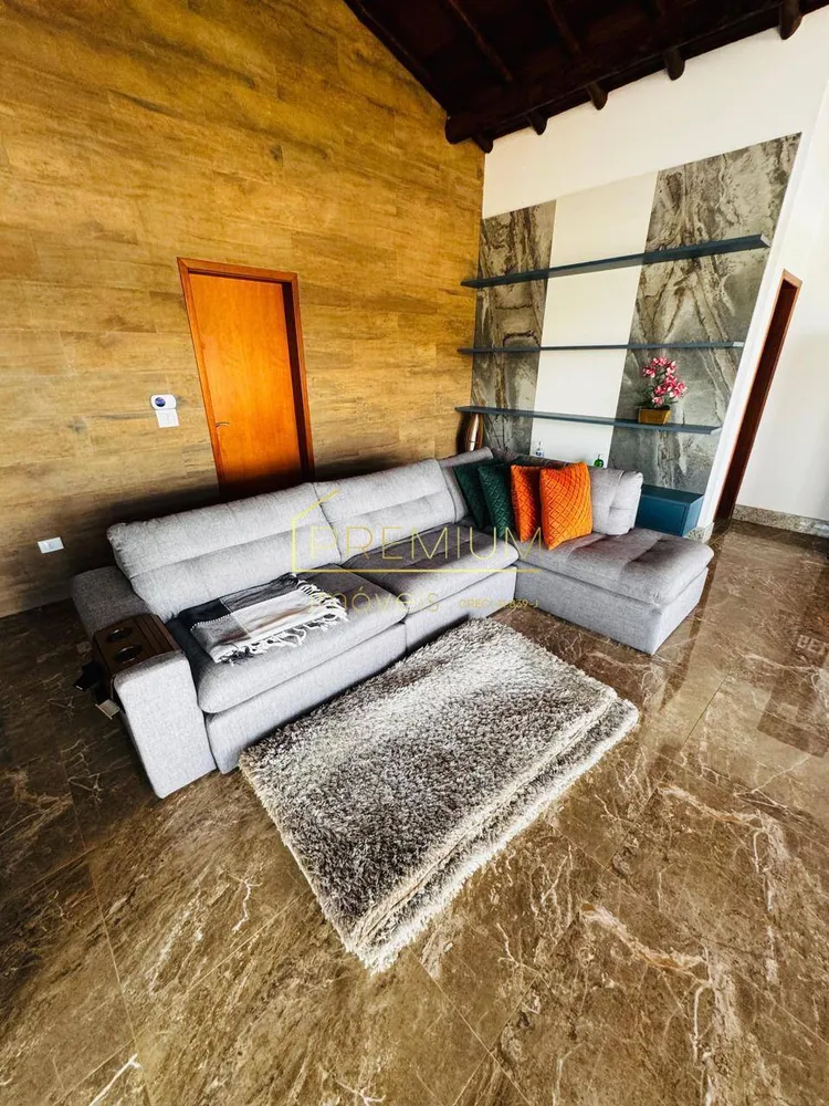 Casa, 4 quartos, 240 m² - Foto 1