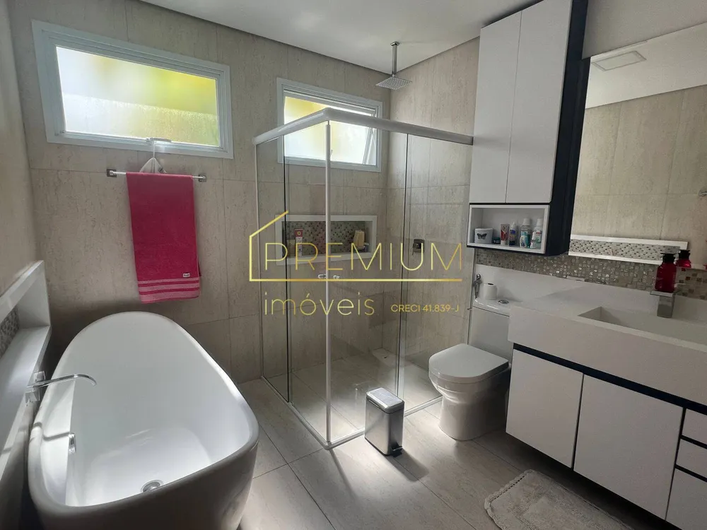 Casa, 3 quartos, 224 m² - Foto 13
