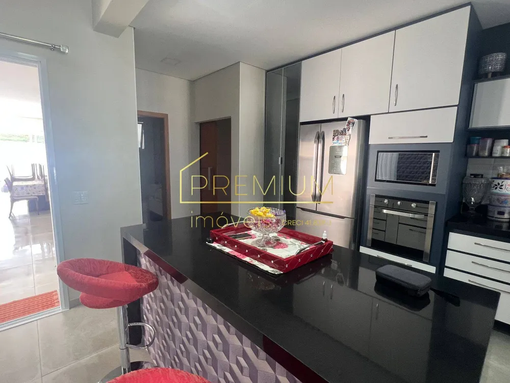 Casa, 3 quartos, 224 m² - Foto 10