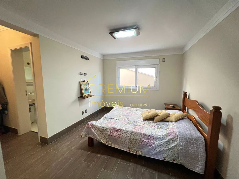 Casa à venda com 4 quartos, 430m² - Foto 3