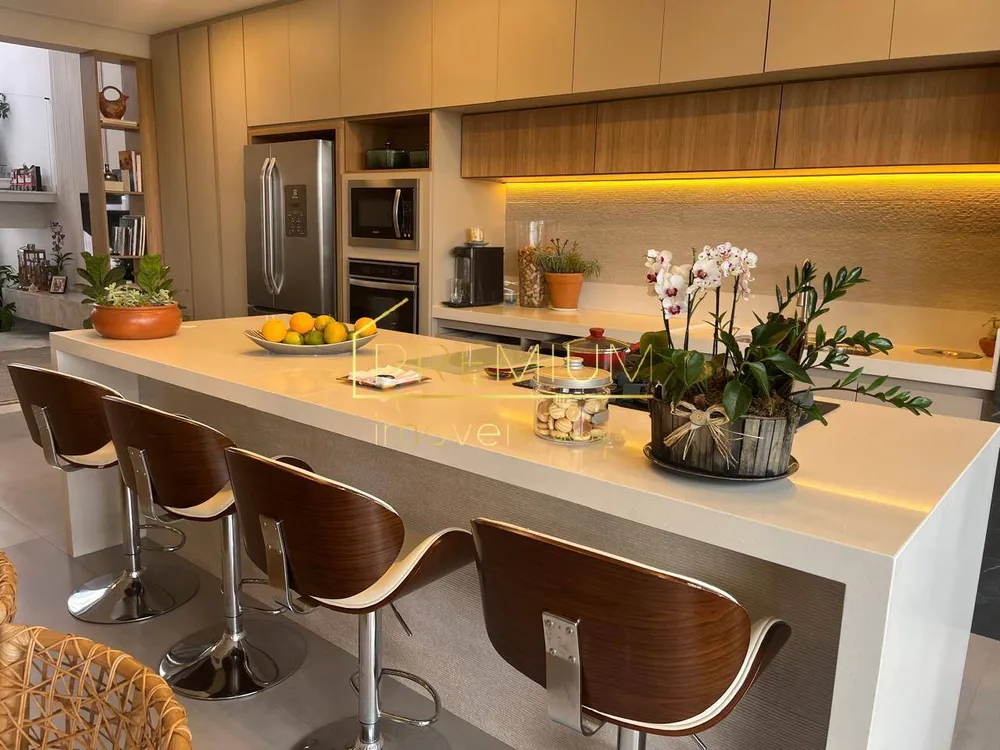 Casa, 3 quartos, 250 m² - Foto 3