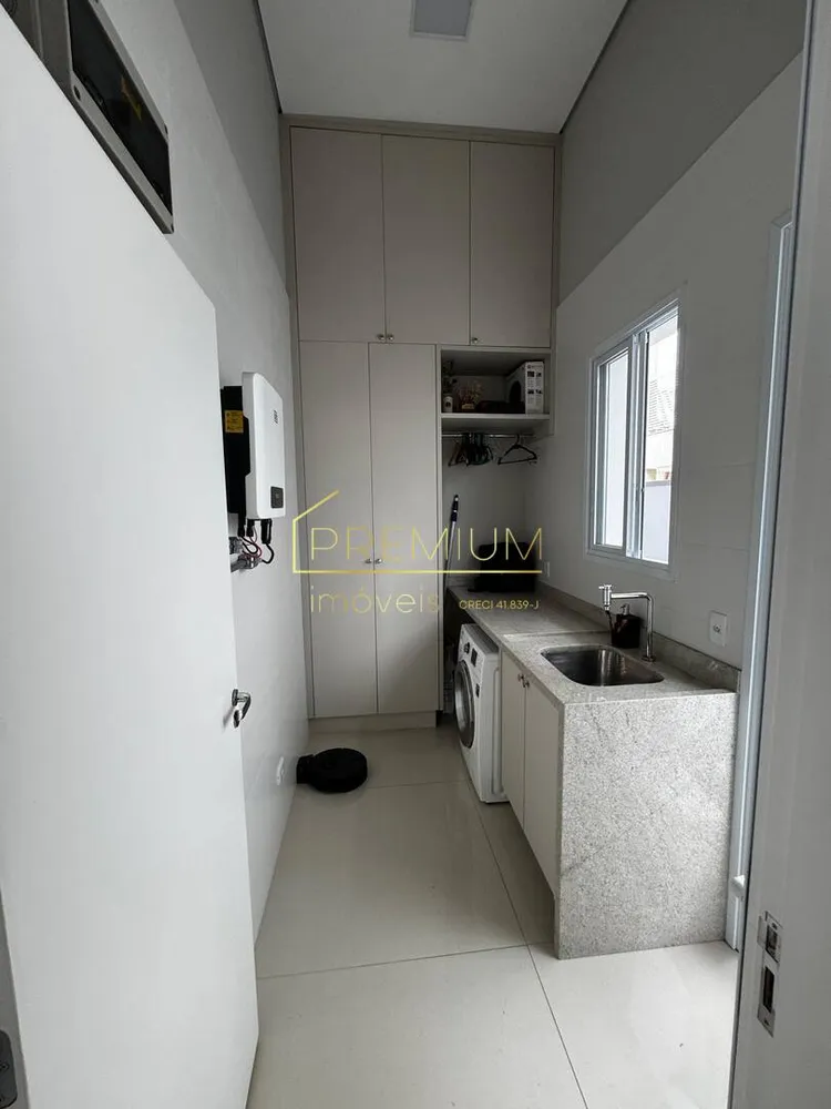 Casa, 3 quartos, 277 m² - Foto 1