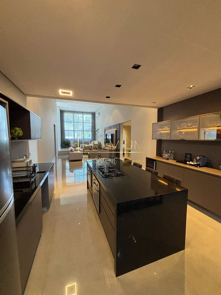 Casa, 3 quartos, 298 m² - Foto 2