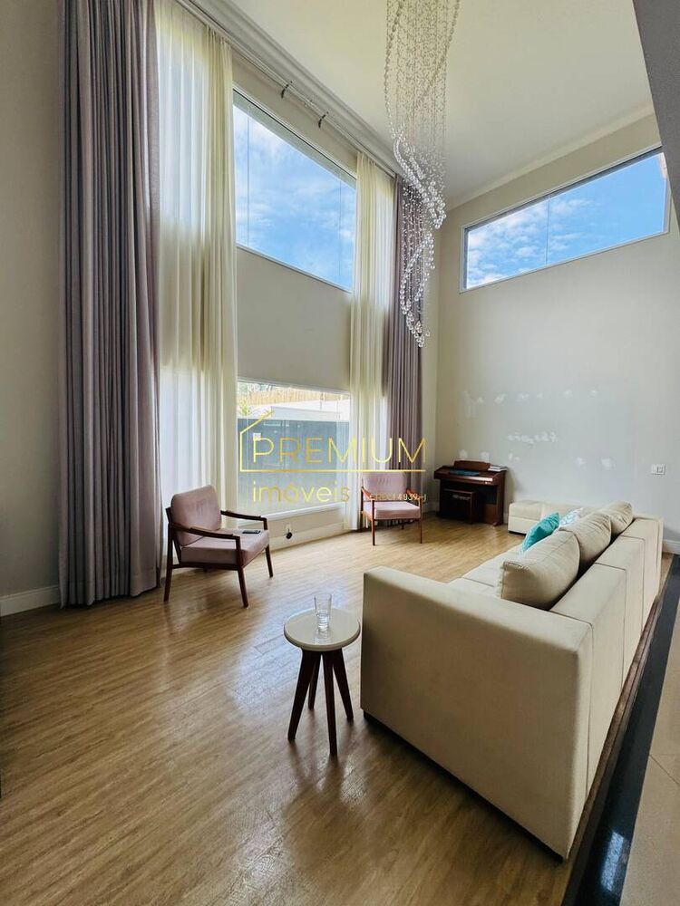 Casa, 4 quartos, 431 m² - Foto 1