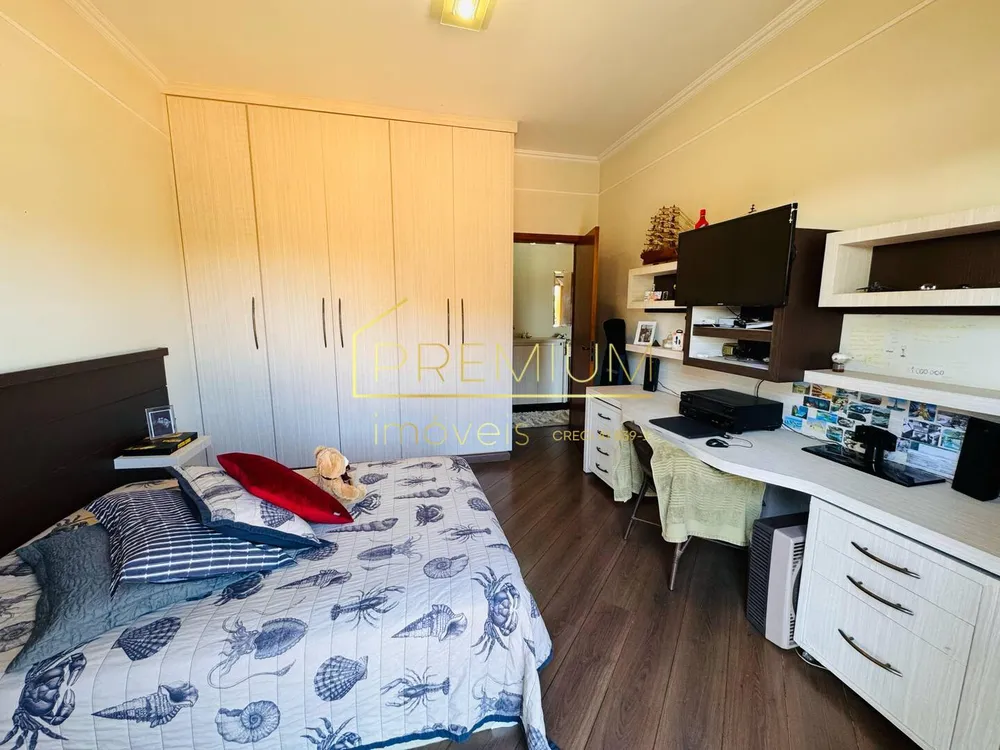 Casa, 3 quartos, 349 m² - Foto 1