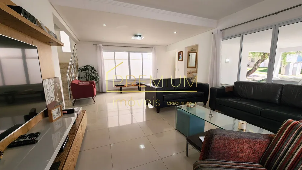 Casa, 3 quartos, 270 m² - Foto 1