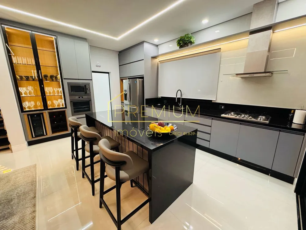 Casa, 3 quartos, 338 m² - Foto 3