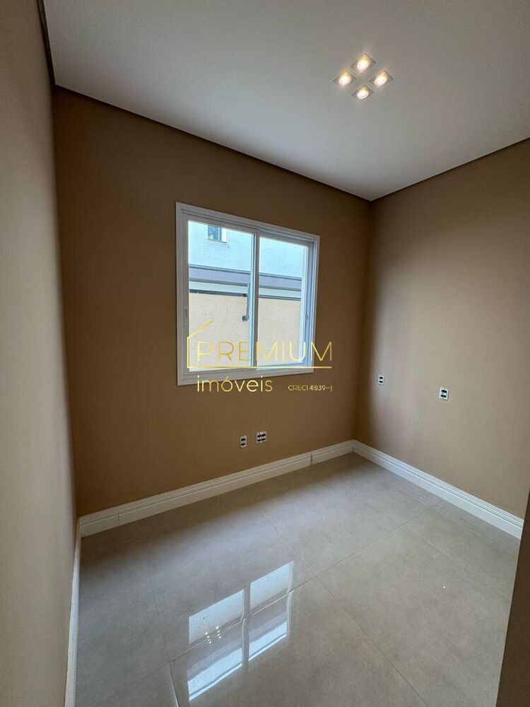 Casa à venda com 3 quartos, 256m² - Foto 8