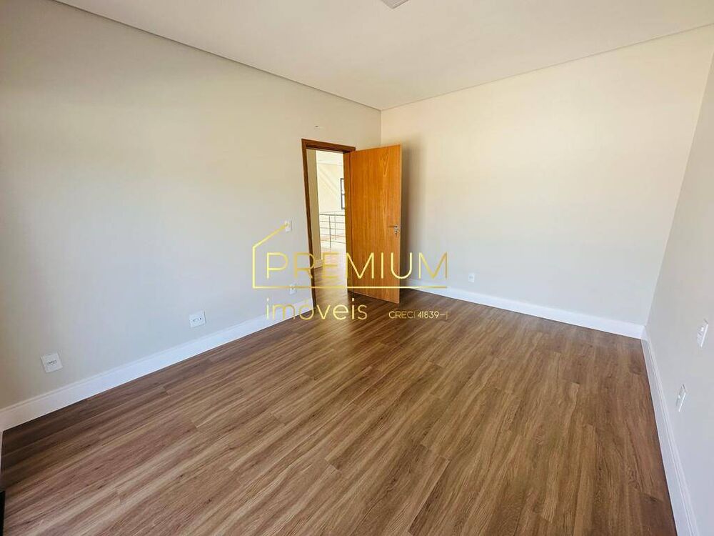 Casa à venda com 3 quartos, 236m² - Foto 11