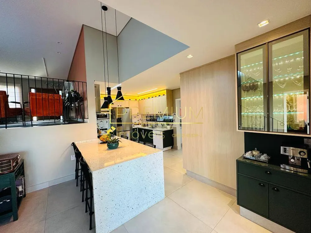 Casa, 6 quartos, 304 m² - Foto 7